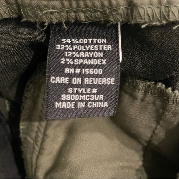 Violets & Roses Olive Green Mid Rise Ankle Pants size 8 - Picture 12 of 14